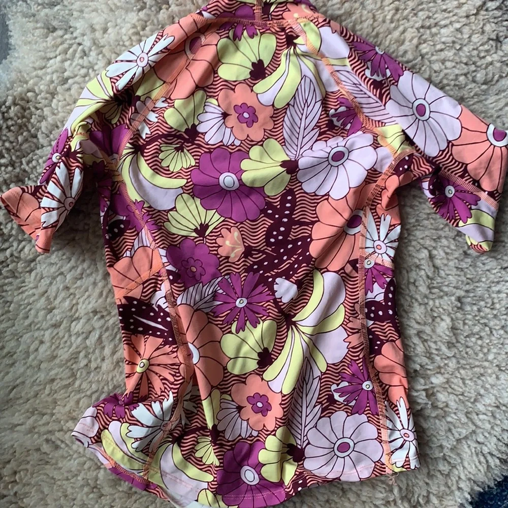 Rei floral peach purple yellow rashguard swim top m 10-12